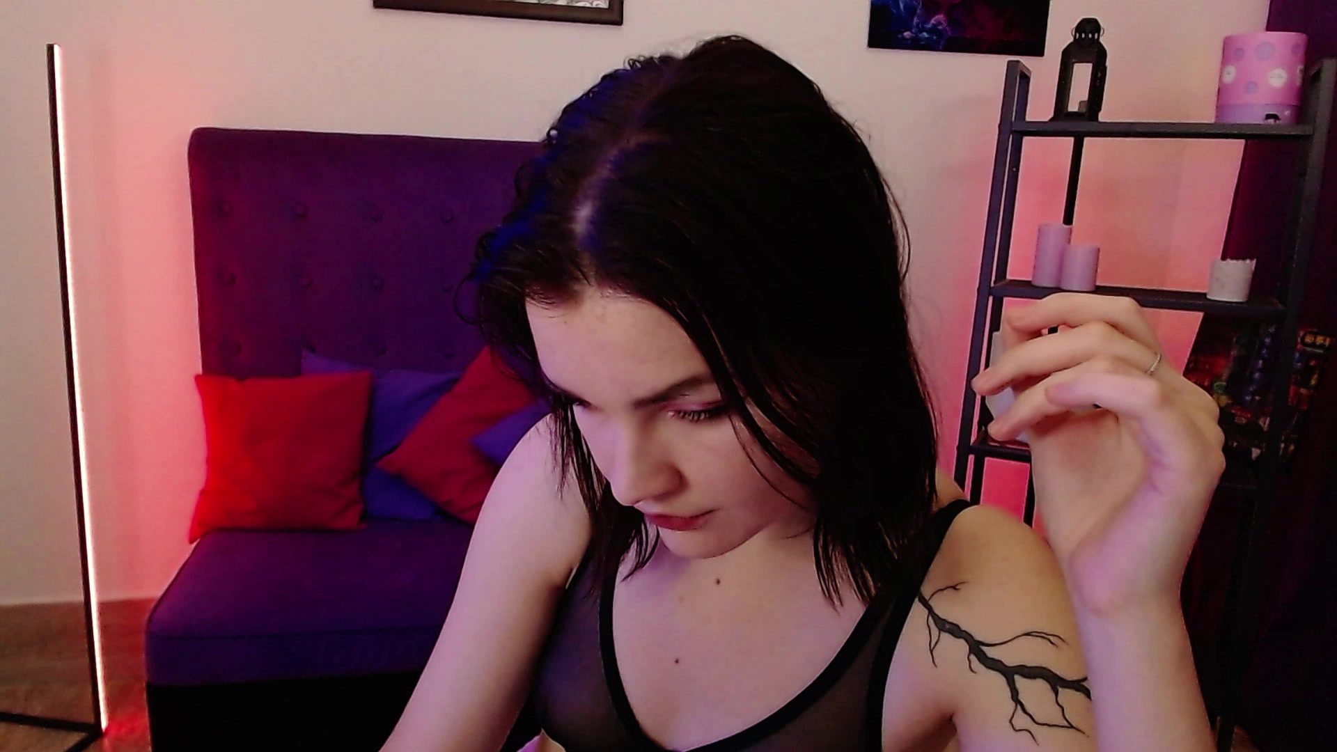 Model - Alana striptease