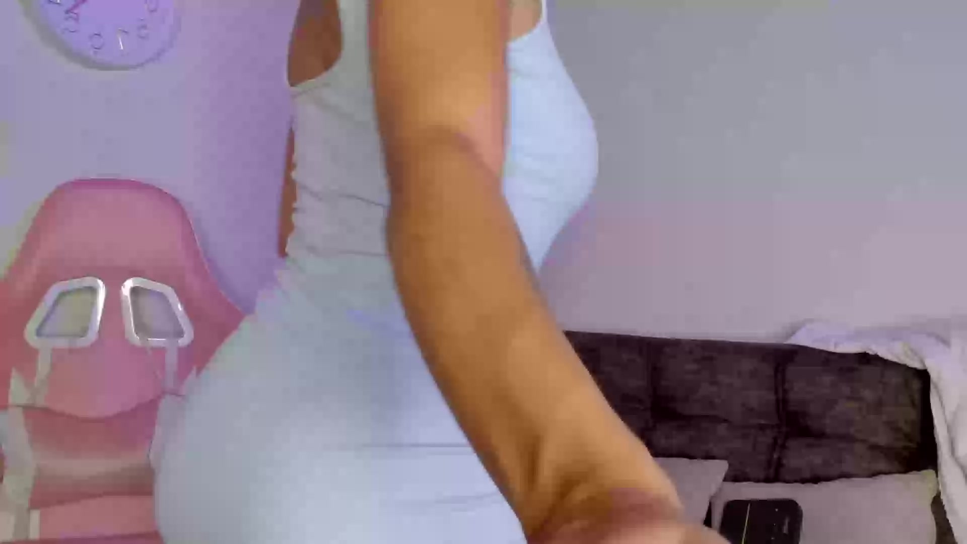 Model - violetabrownn latina