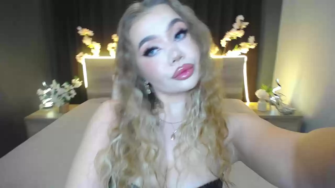 Model - Stacy Yellig bigtits