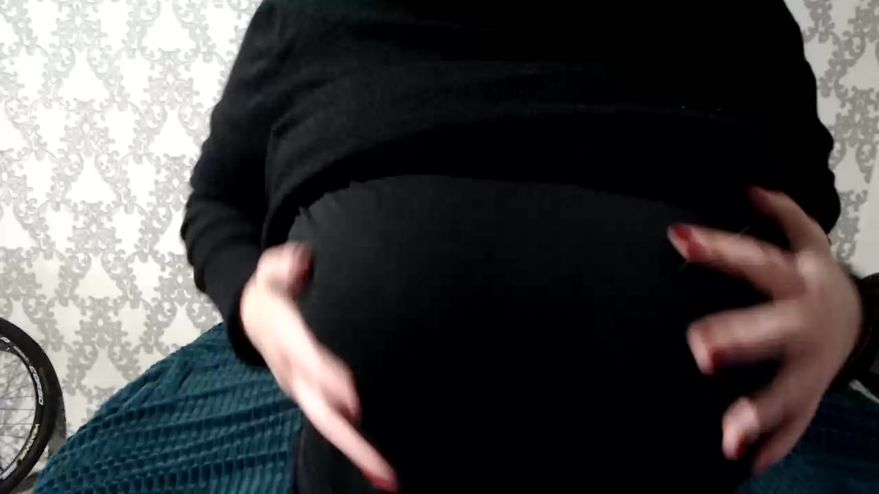 Model - Leonella anal