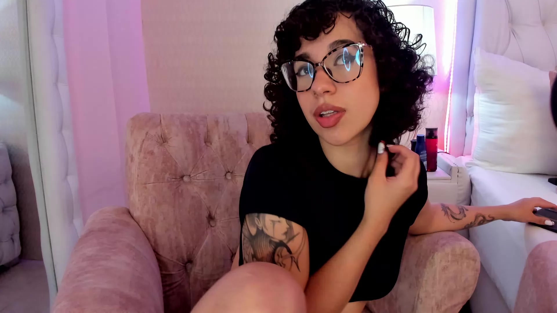 Gaiaroos ✔️ Live Cams | Skype, Teams, Discord & Telegram