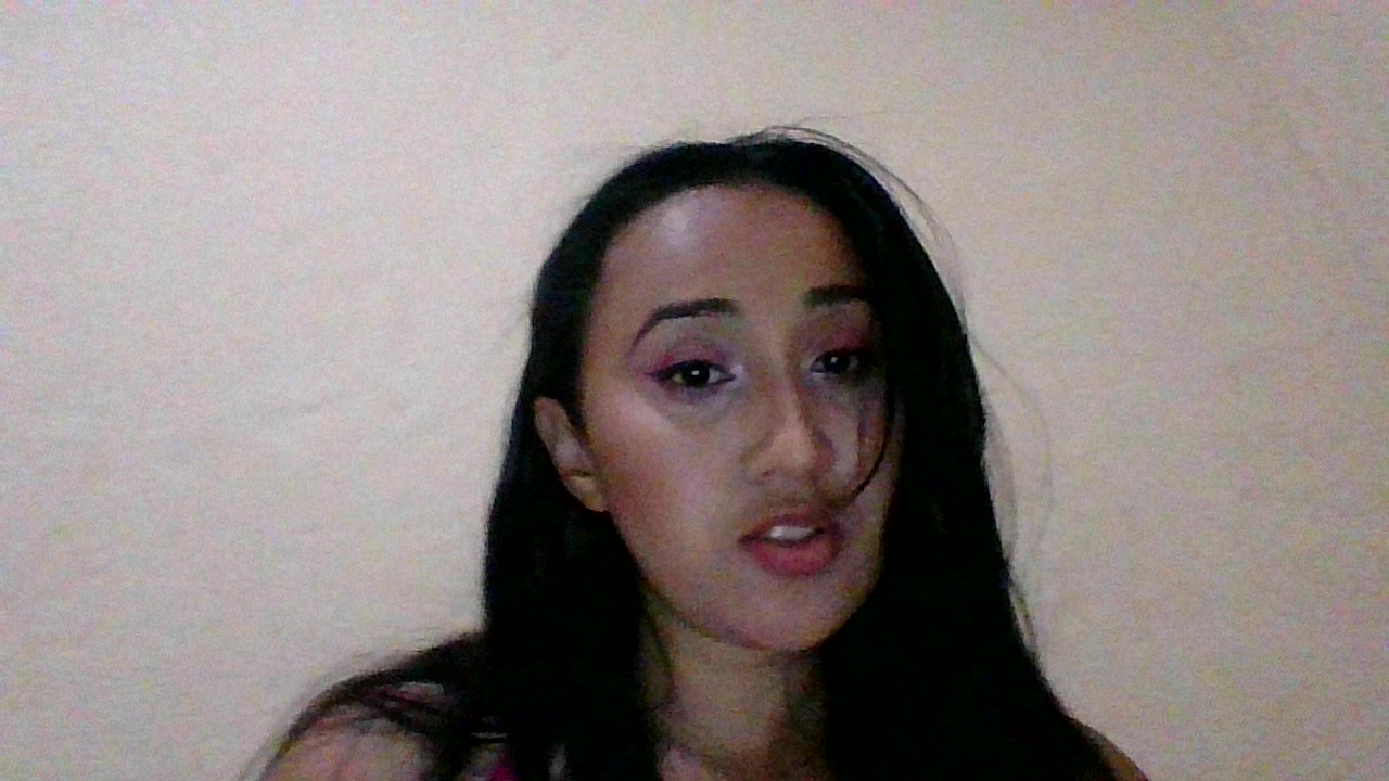 Model - Carolinajones dildo