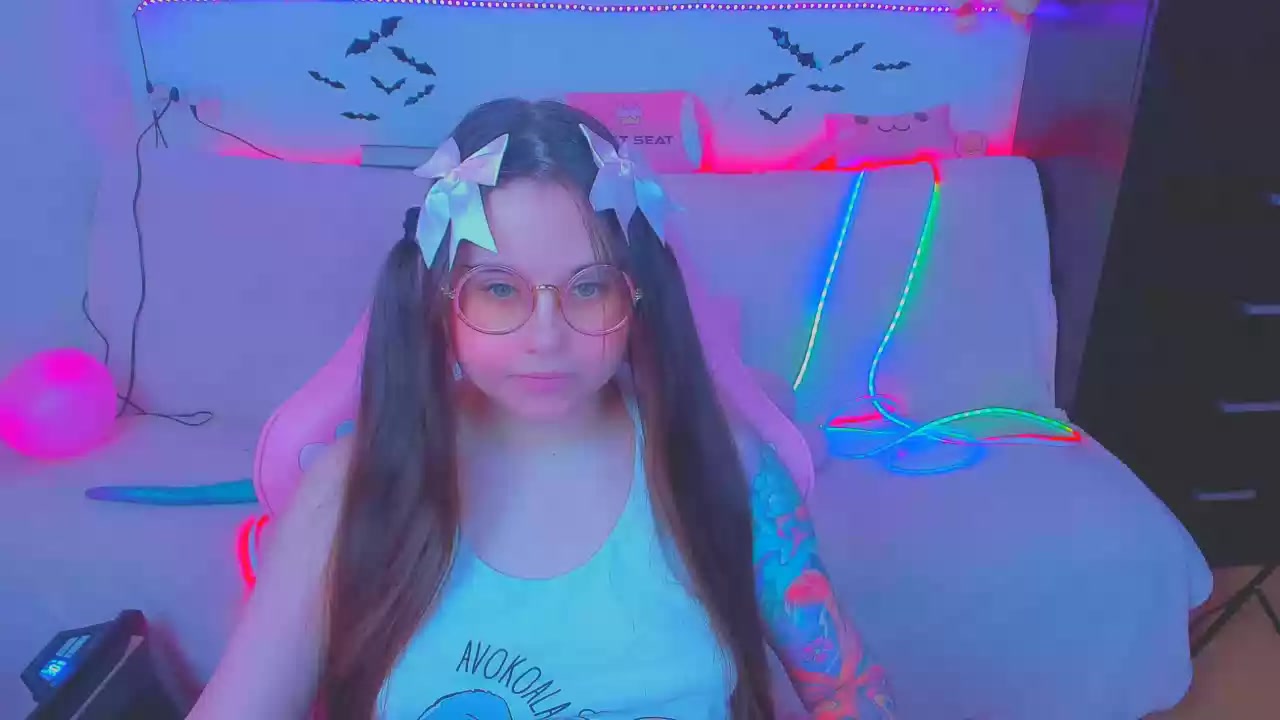 Model - your loli teen