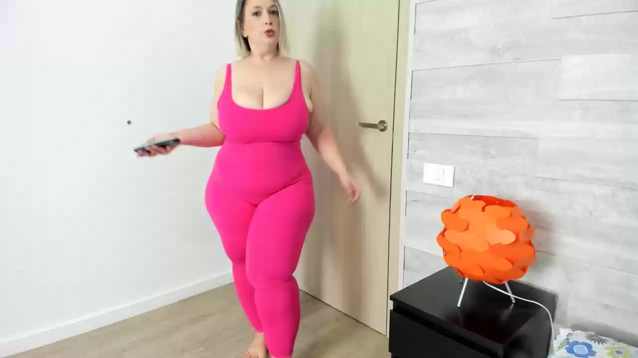 Model - SweetheartMia BOOTY