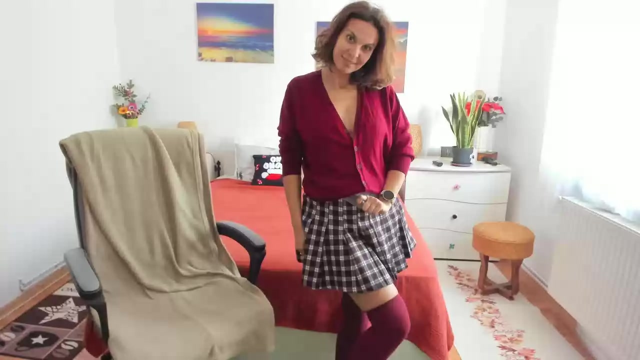 Model - TerryJones brunette