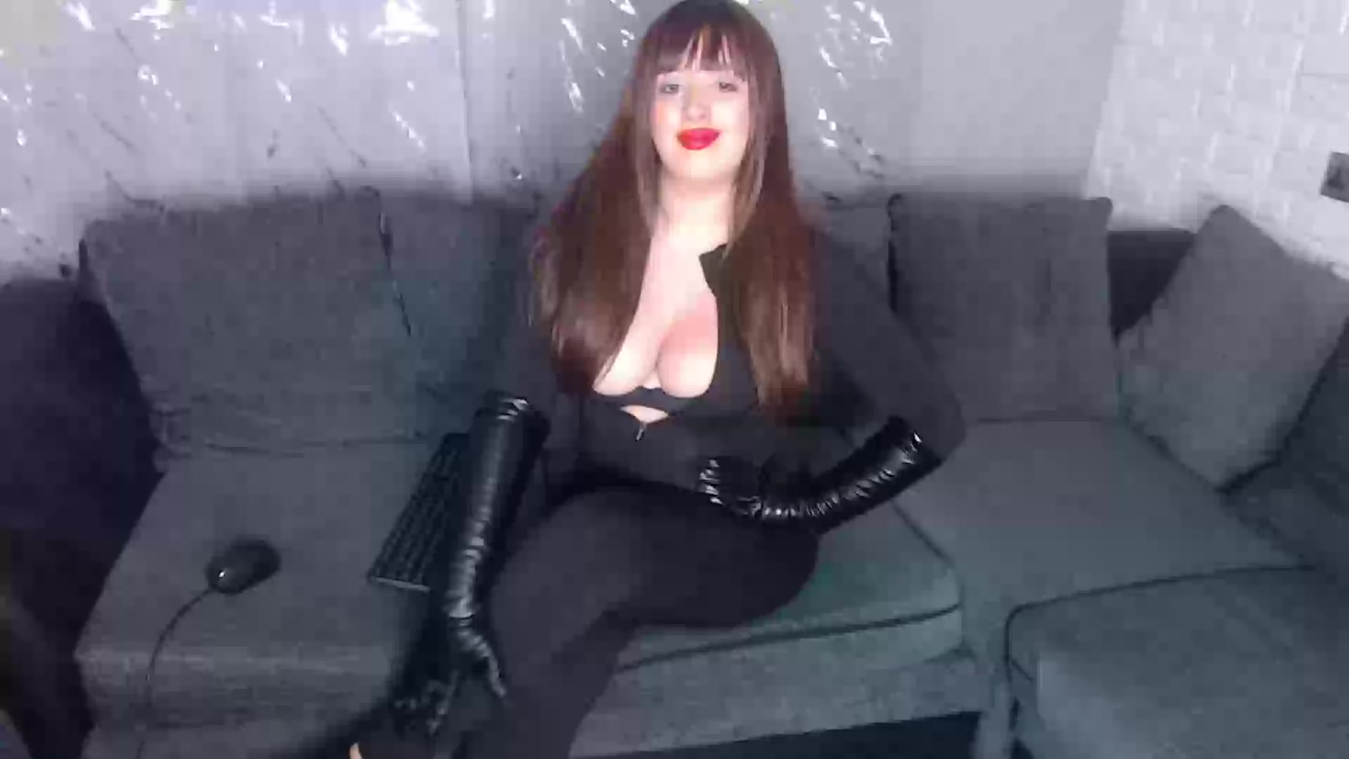 Model - UK Mistress Keira cei
