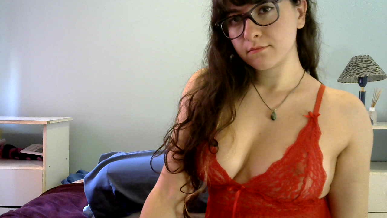 Model - Emily Sunflower blowjob