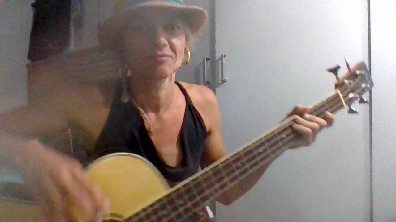 Model - Amy Aura orgasm