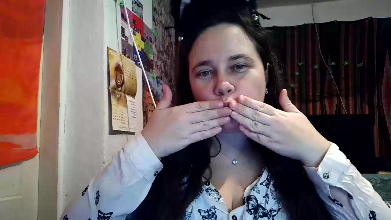 Model - Cora_Maro ass