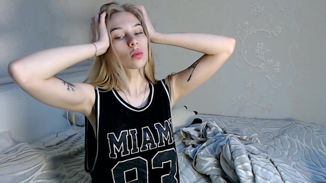 Model - guantanamera striptease