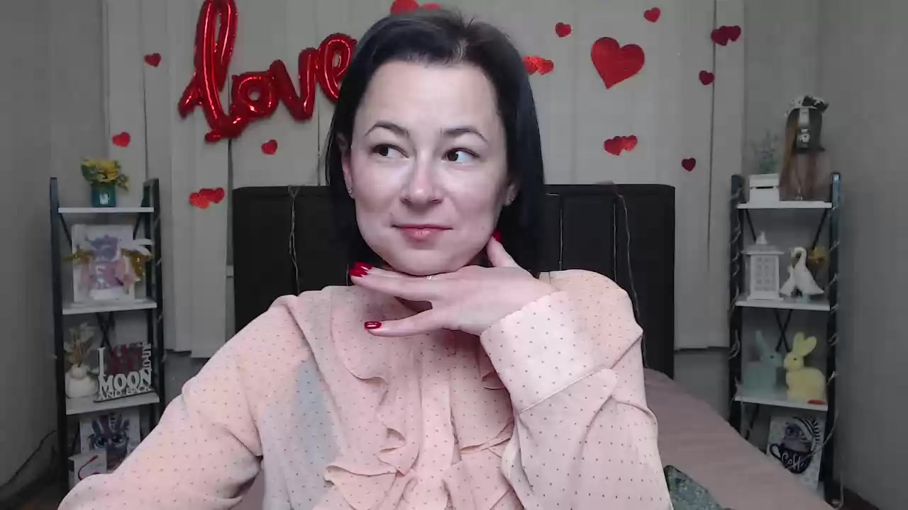 Model - MarieSho bigtits