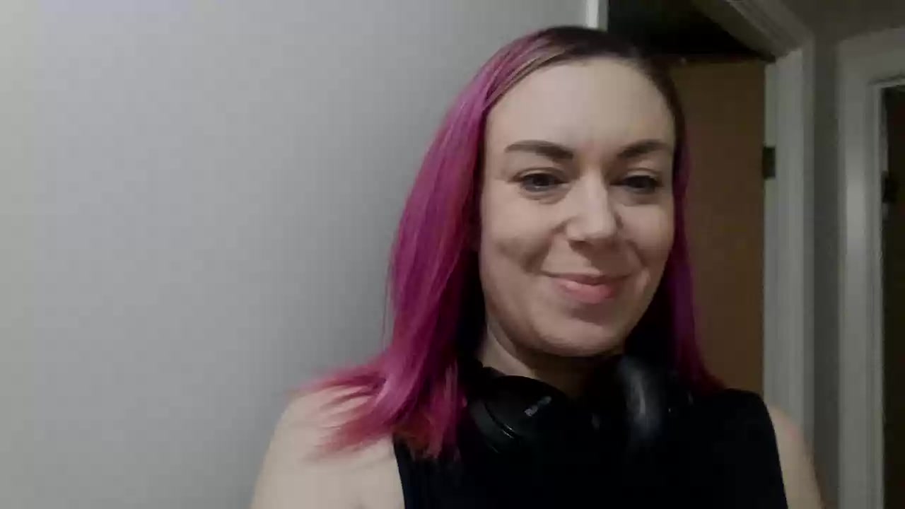 Model - Penny Jade feet