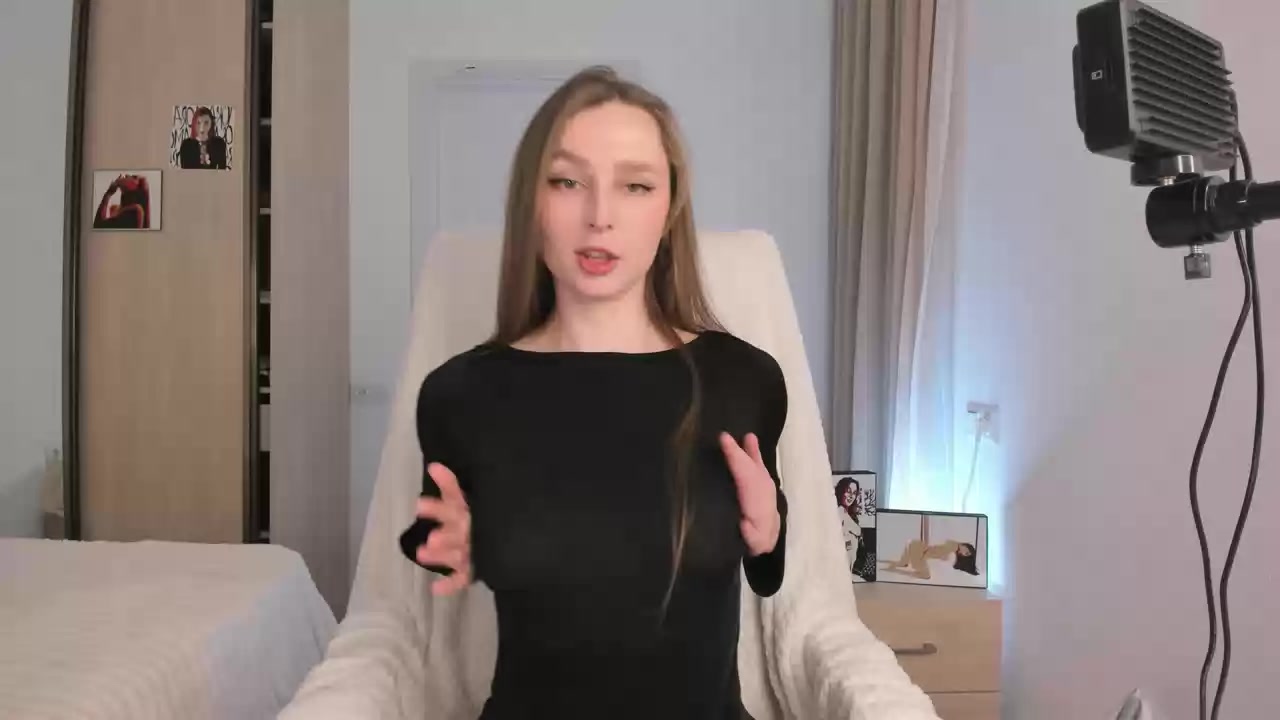 Model - CharlotteWells anal