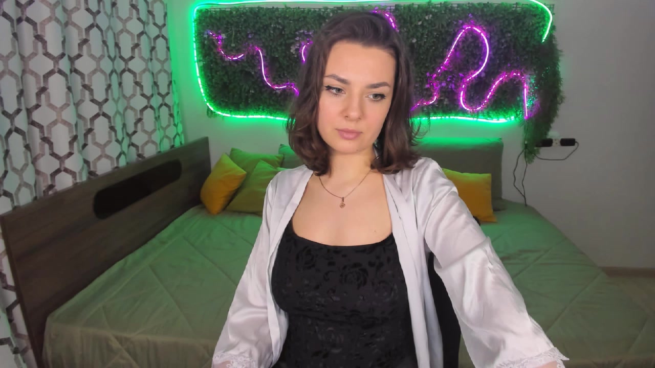 Model - DanaRyder striptease