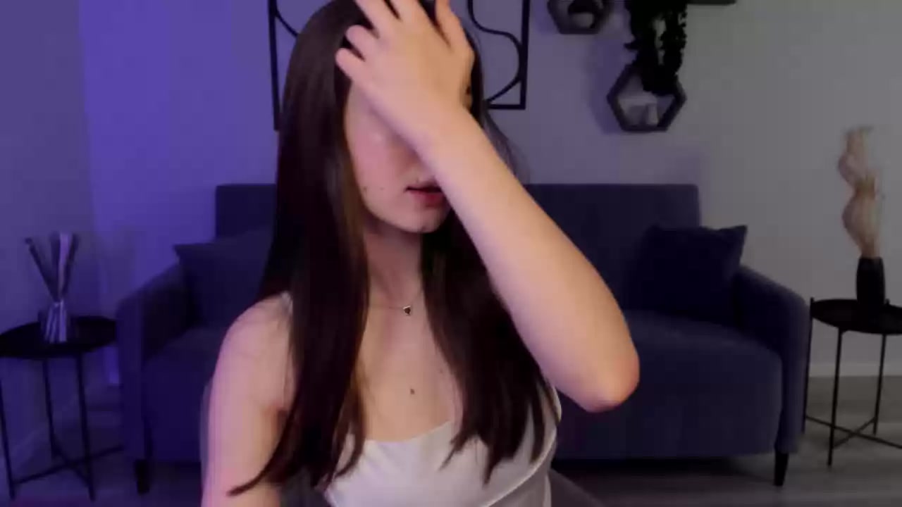 Model - AlyseSweet browneyes