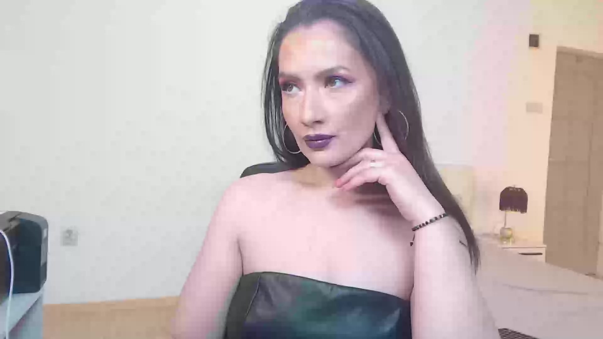 Model - AnaHathor femdom