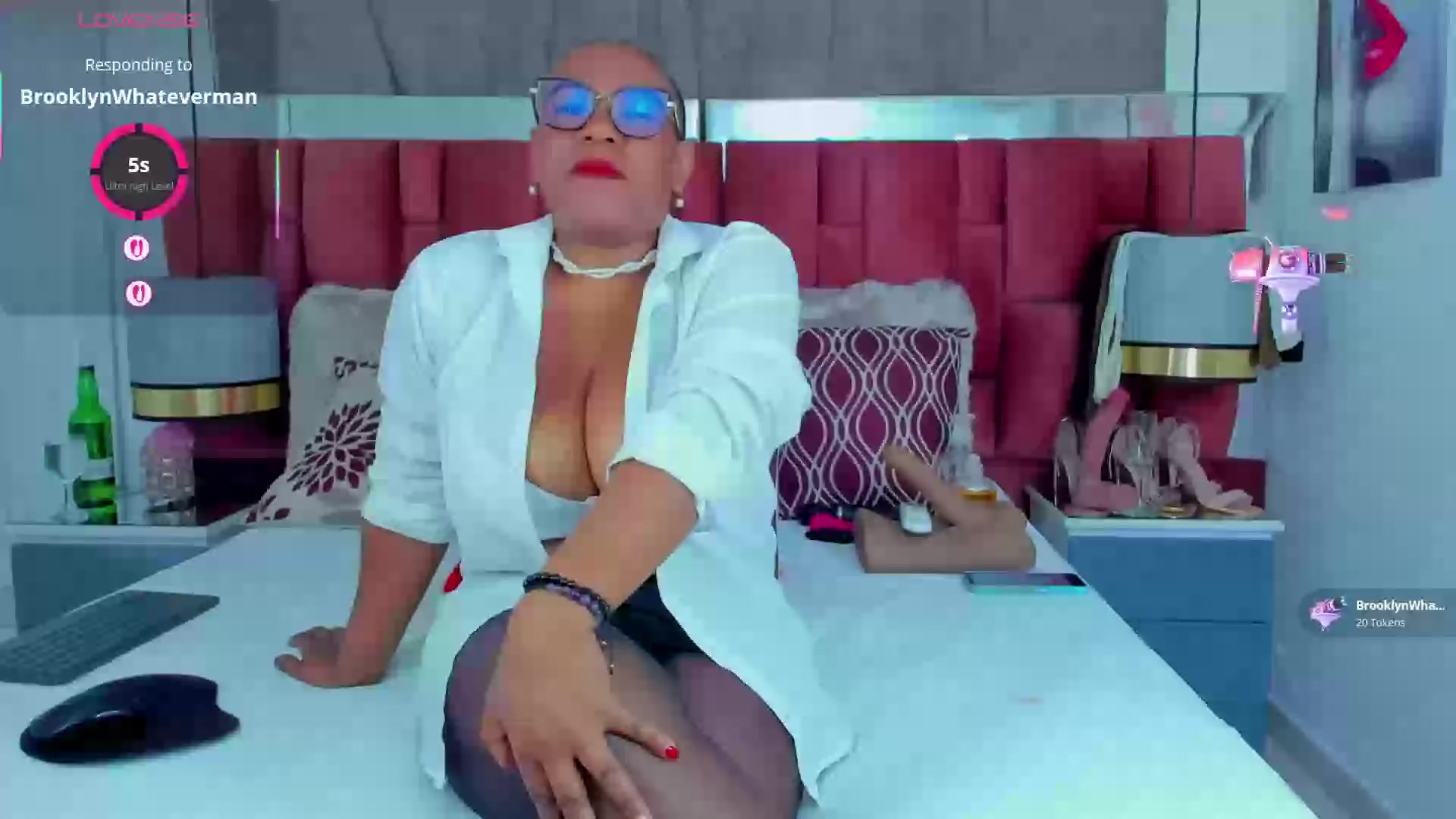 Model - ShantalDior ass