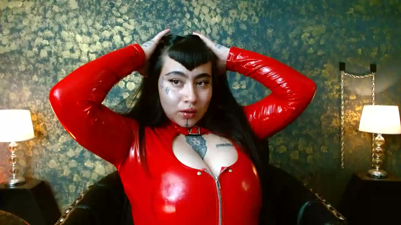 Model - FETISHREDDIVA fetish