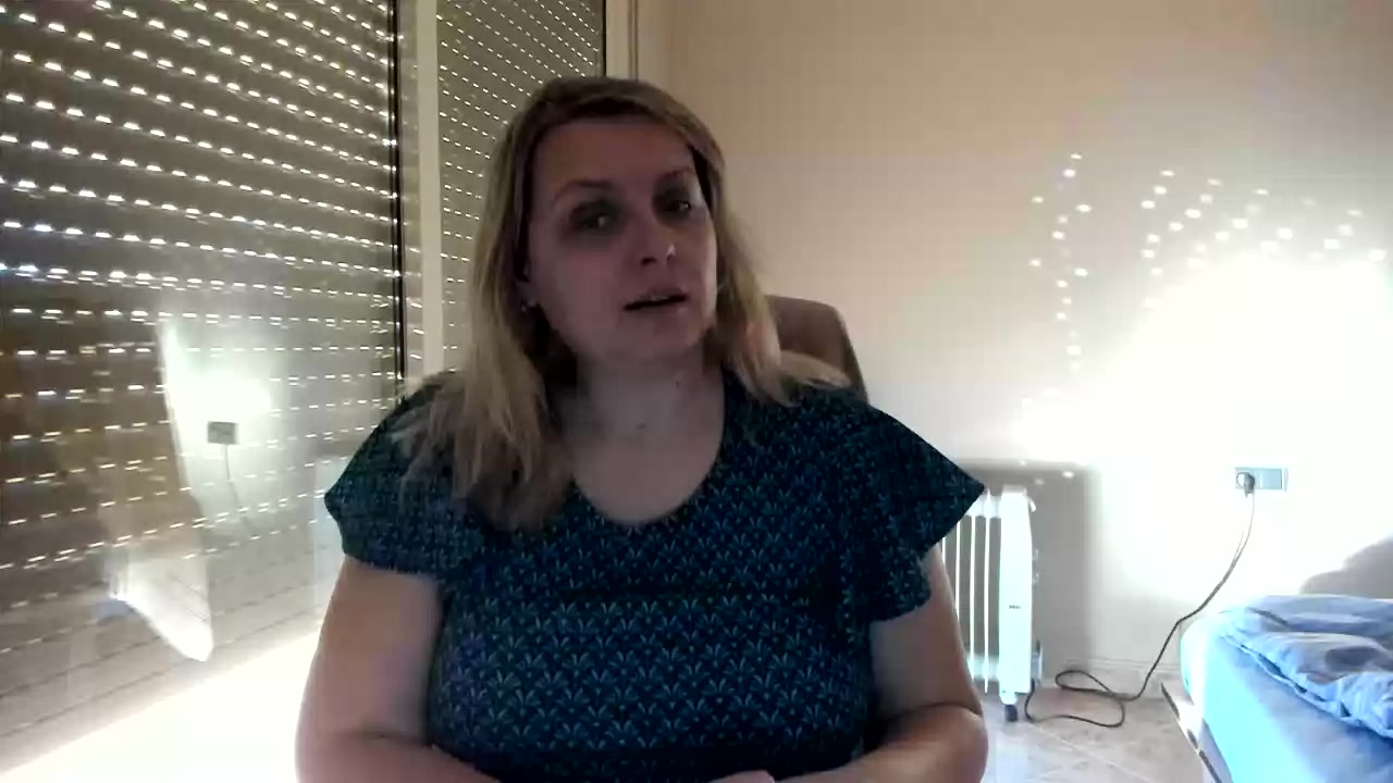 Model - JOI MISTRESS DOMI