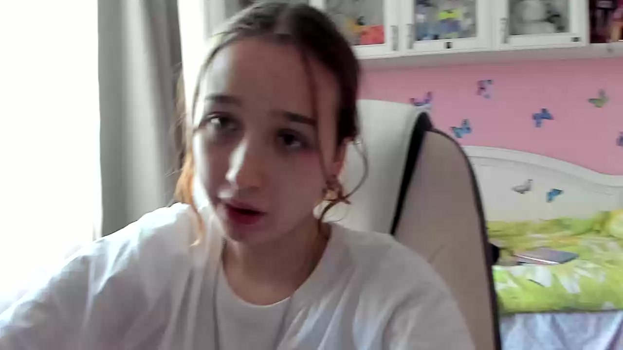 Model - AprilOneli boobs