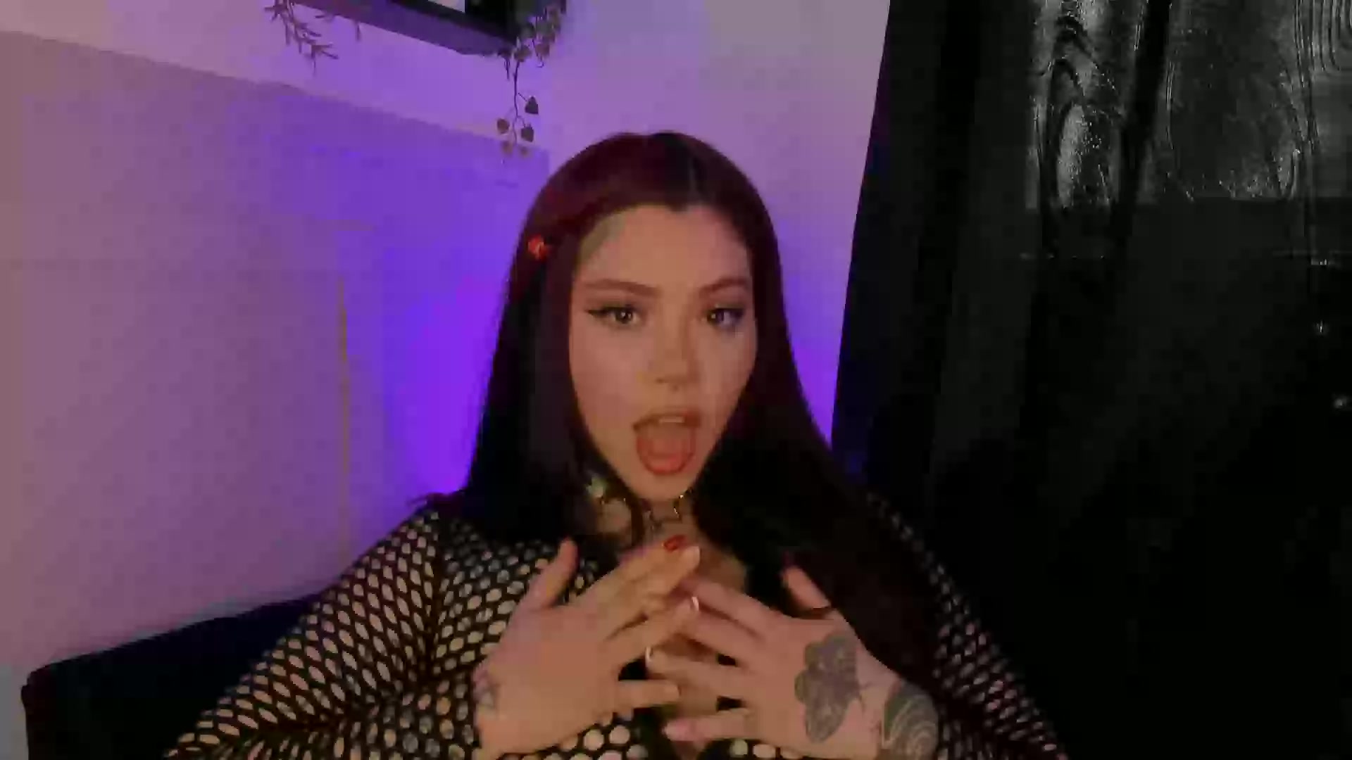 Model - AlissonPeach111 bigtoys