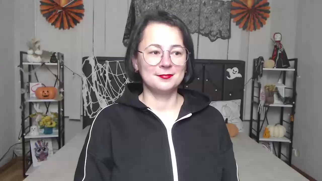 Model - MarieSho bigtits