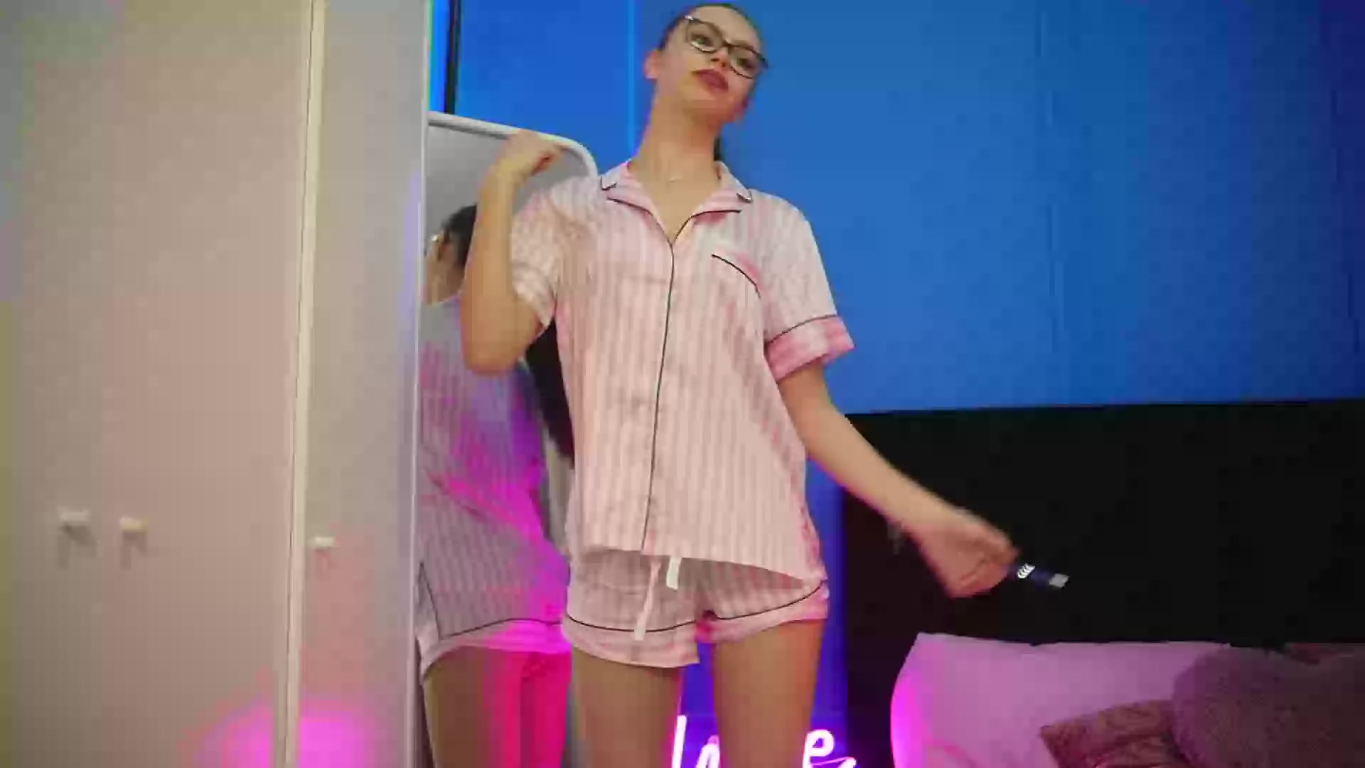 Model - AlexxisRae toys