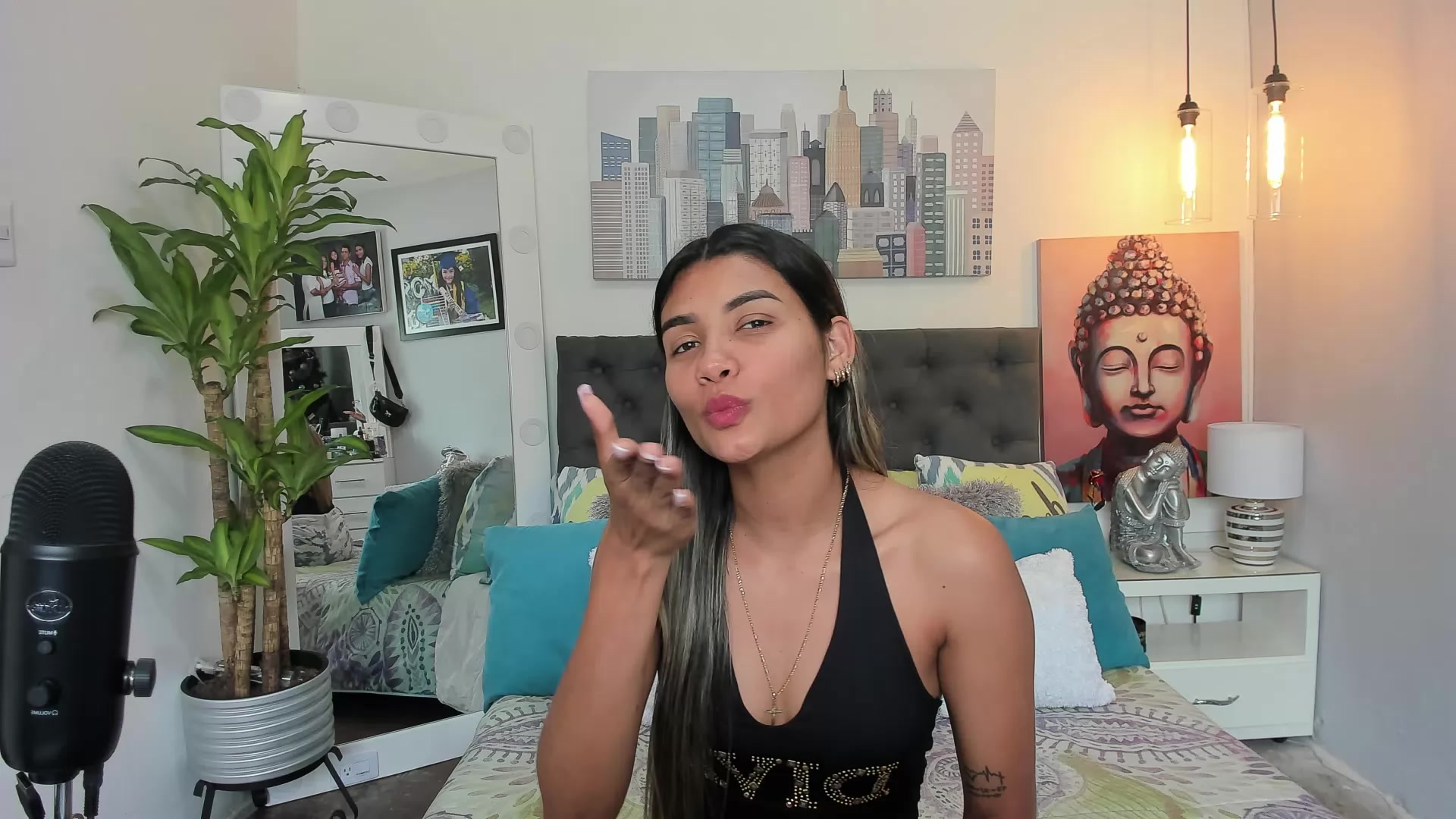 Model - Candy Spicy deepthroat