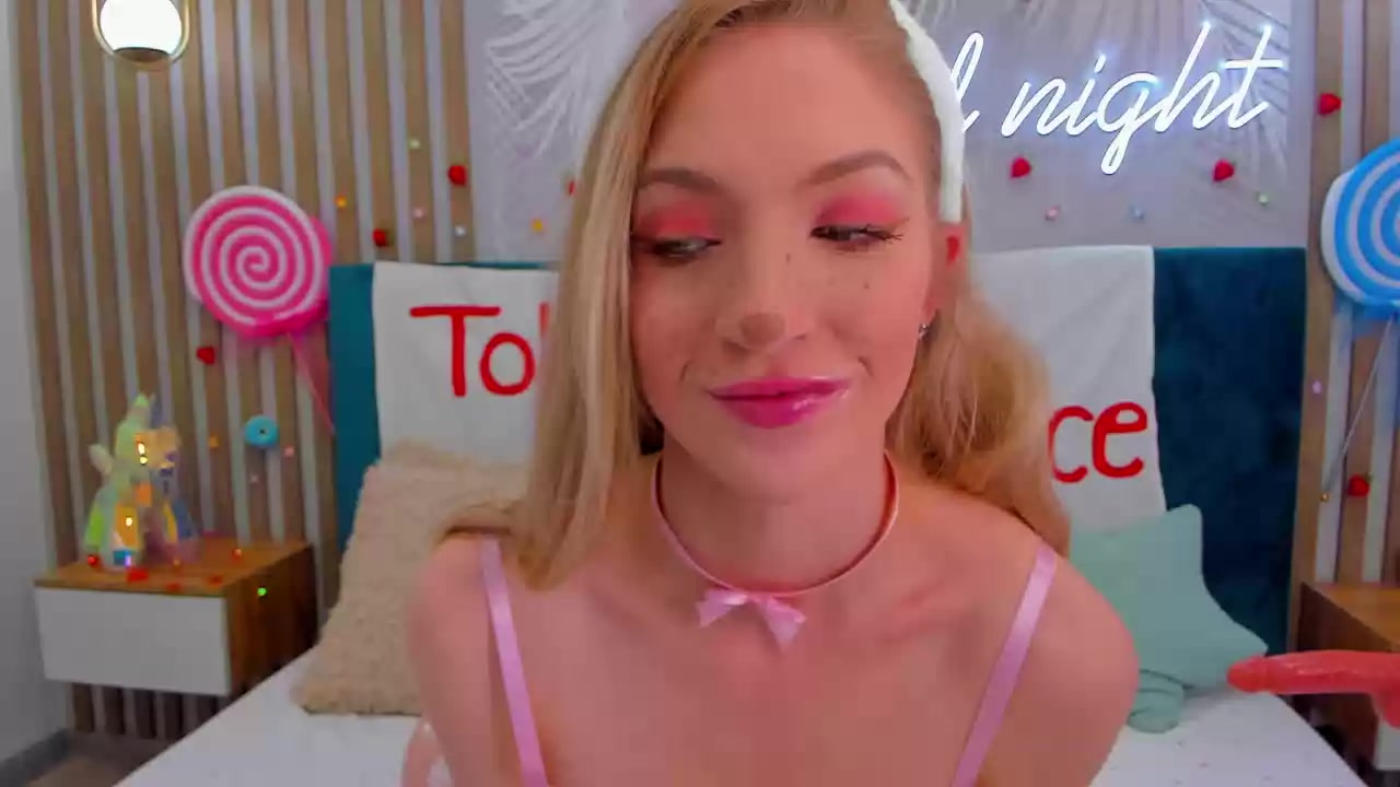 Emily Hart teen Model - Emily Hart teen