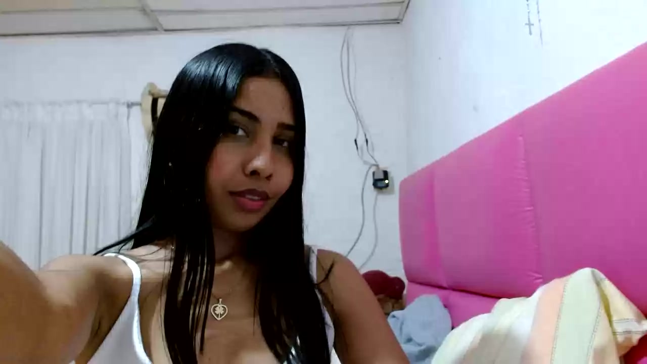 Model - Nahomi Jaspe feet