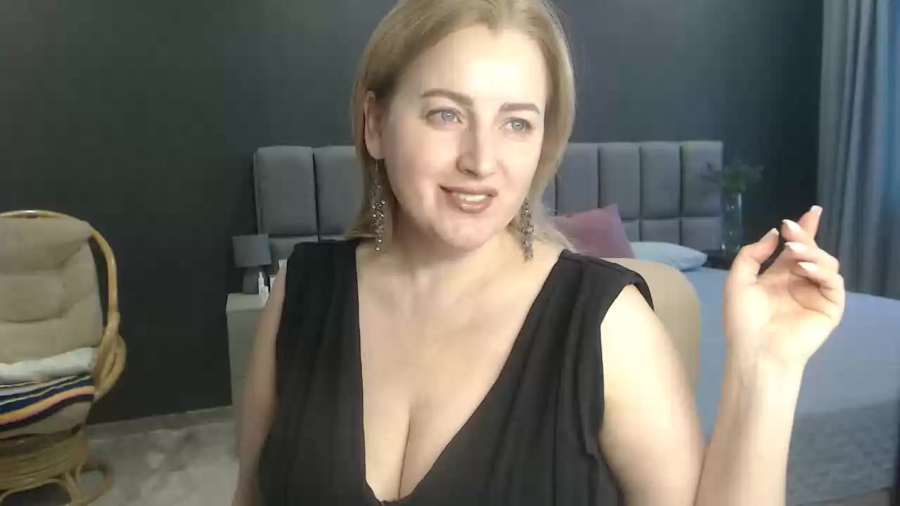 Model - AlexaRivera dirtytalk