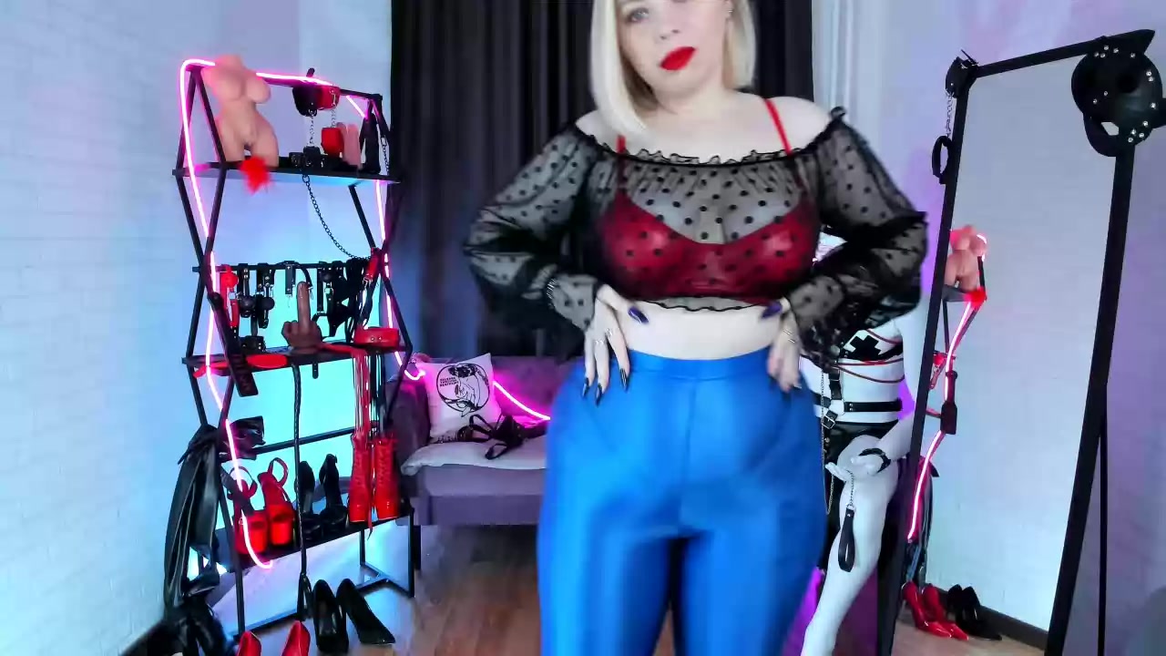 Model - Anna bigtits