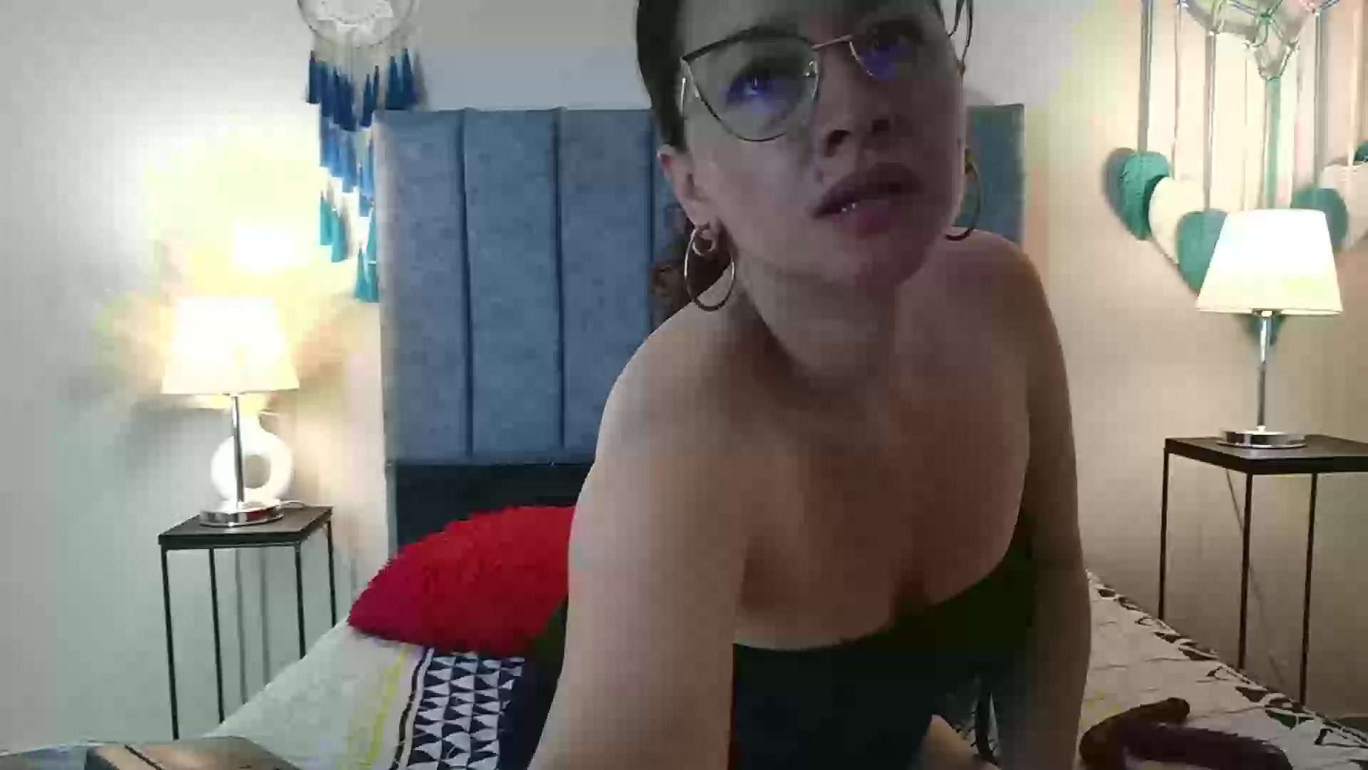 Model - artesana anal