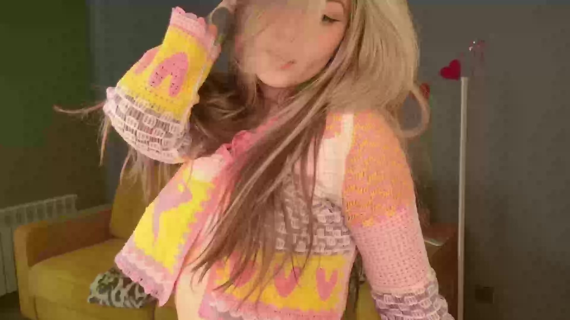 Model - BellaSink teen