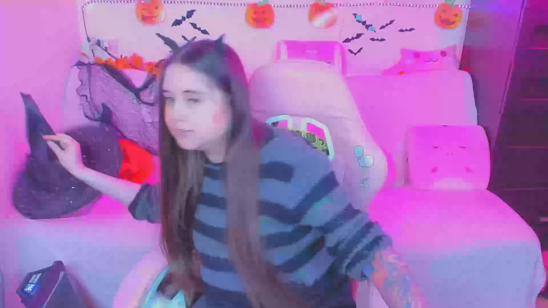 Model - your loli teen