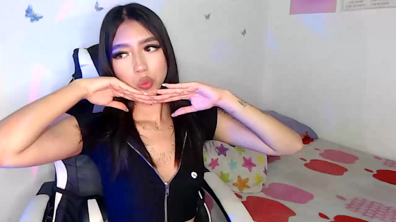 Model - arirosse deepthroat