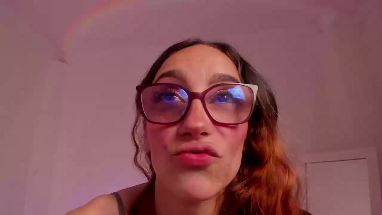 Model - Gaby E dildo