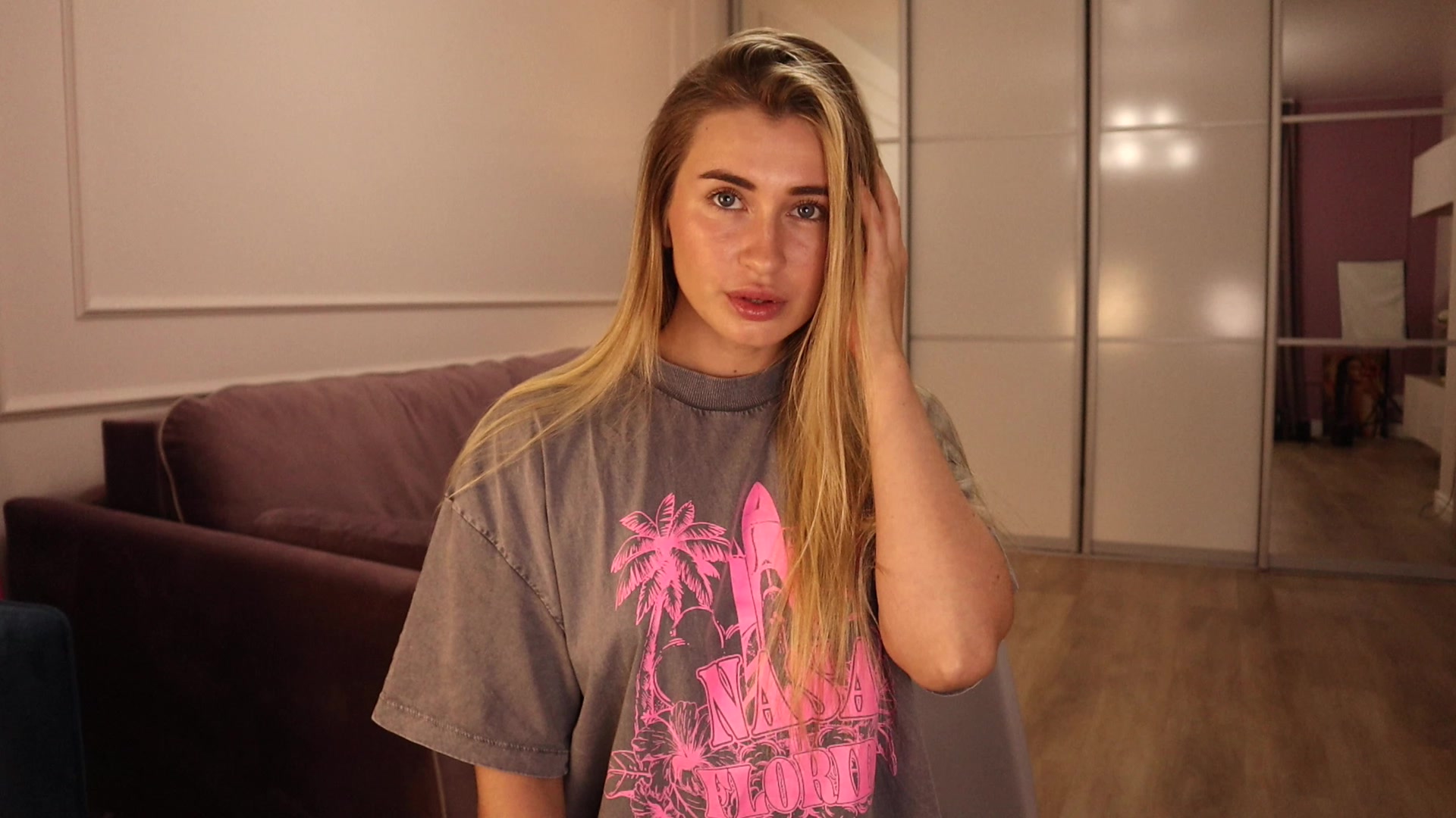 Model - Mary anal