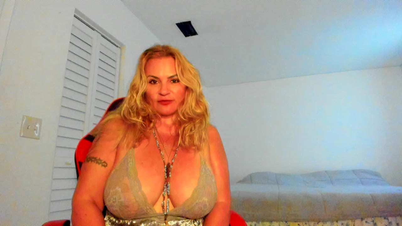 Elliza bigtits Model - Elliza bigtits