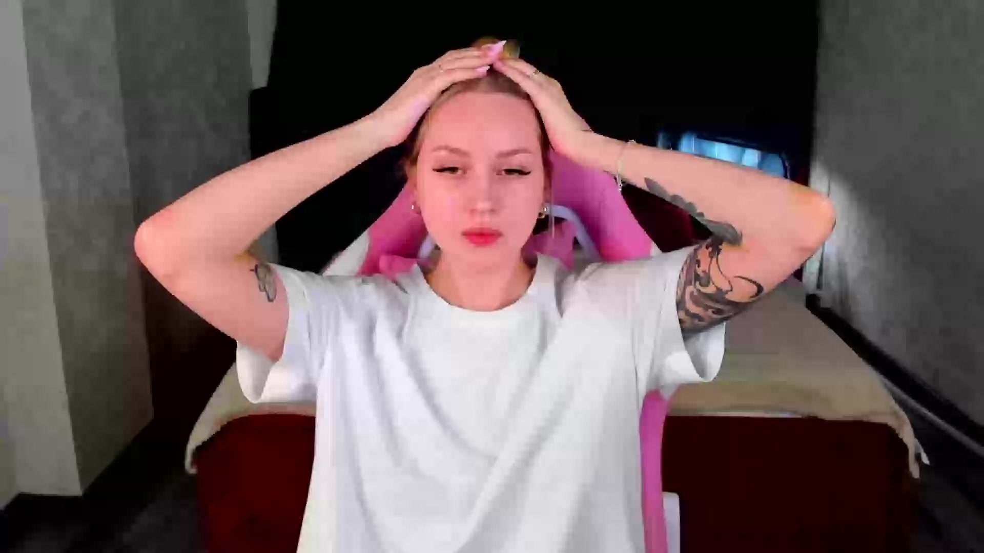 Model - Carol blowjob