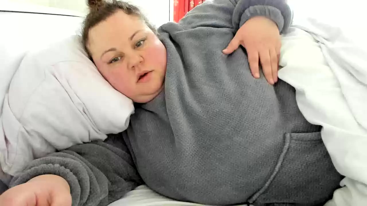 Model - MILA_Busty bigtits