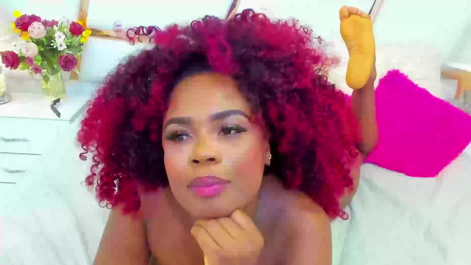 Model - NahomiWell anal