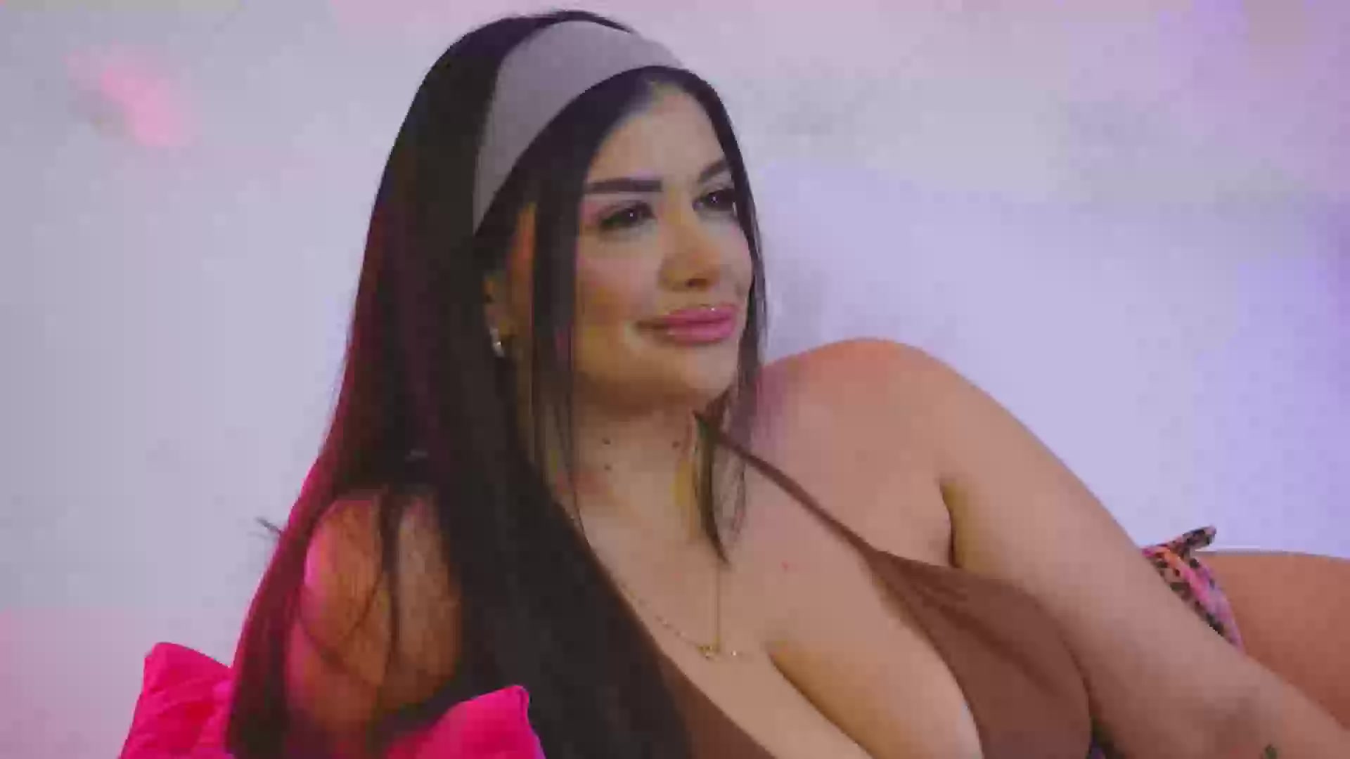 Model - Amberseyes Blonde