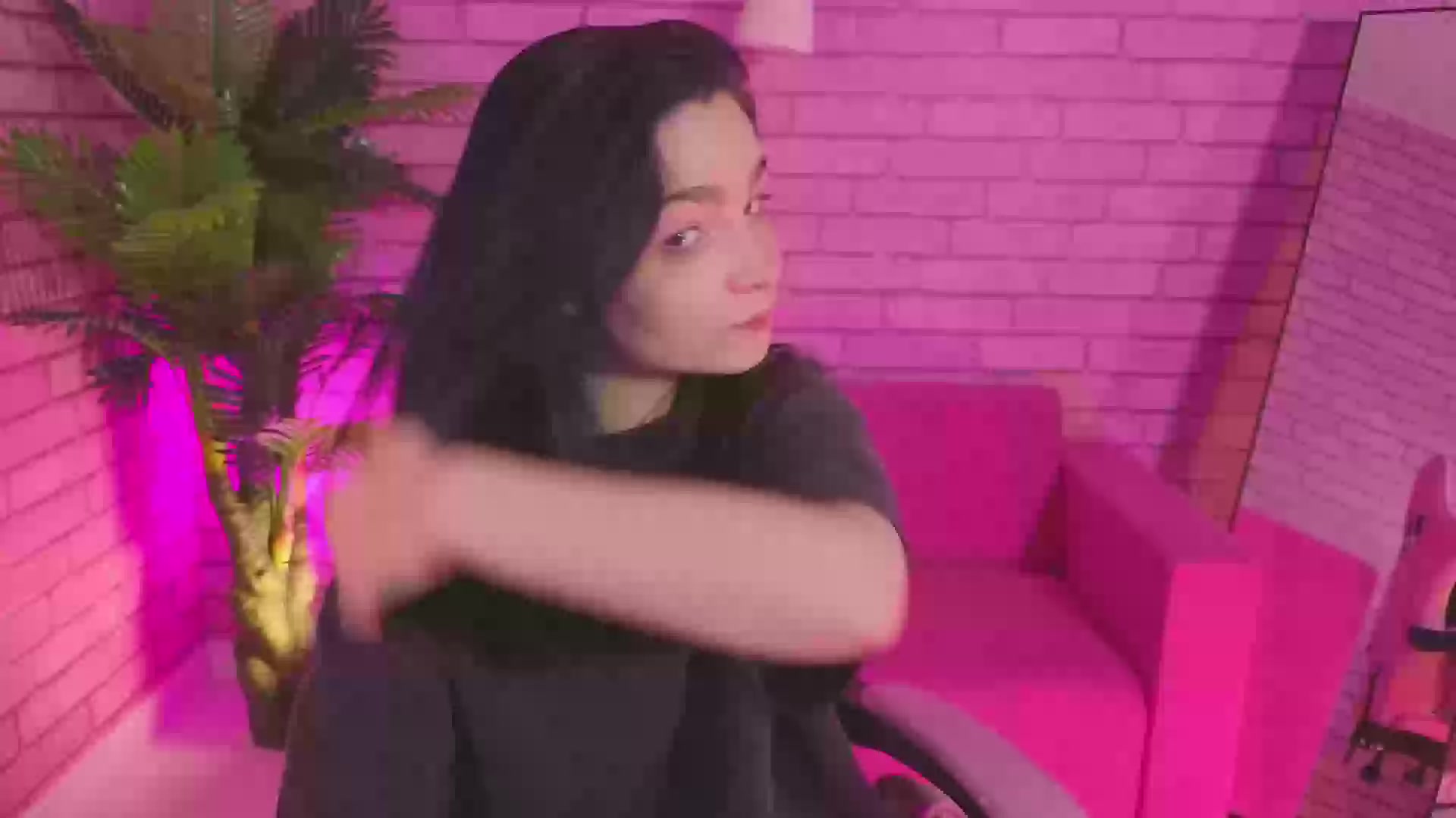 Model - Linda blowjob