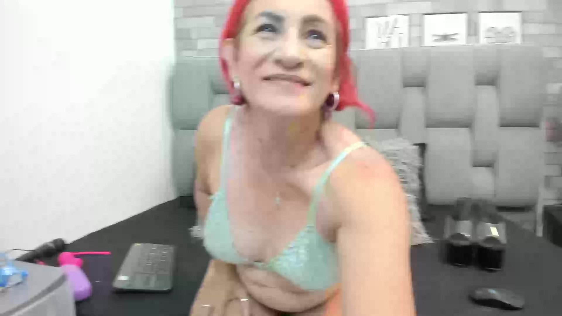 Model - Kariina Taylor anal