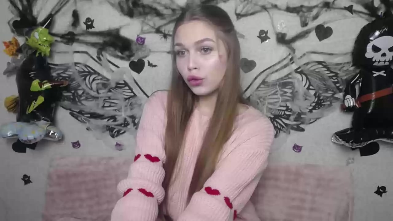 Model - LaraPika roleplaying