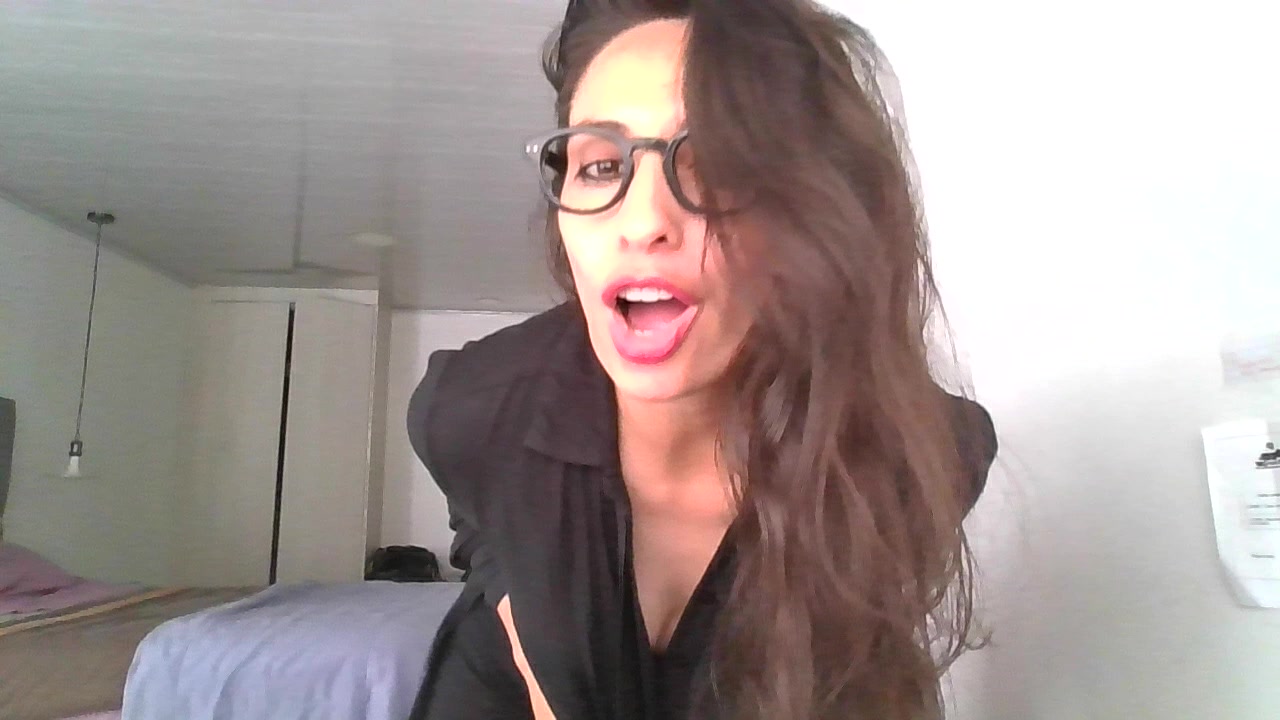 Model - Skyler Withe cum