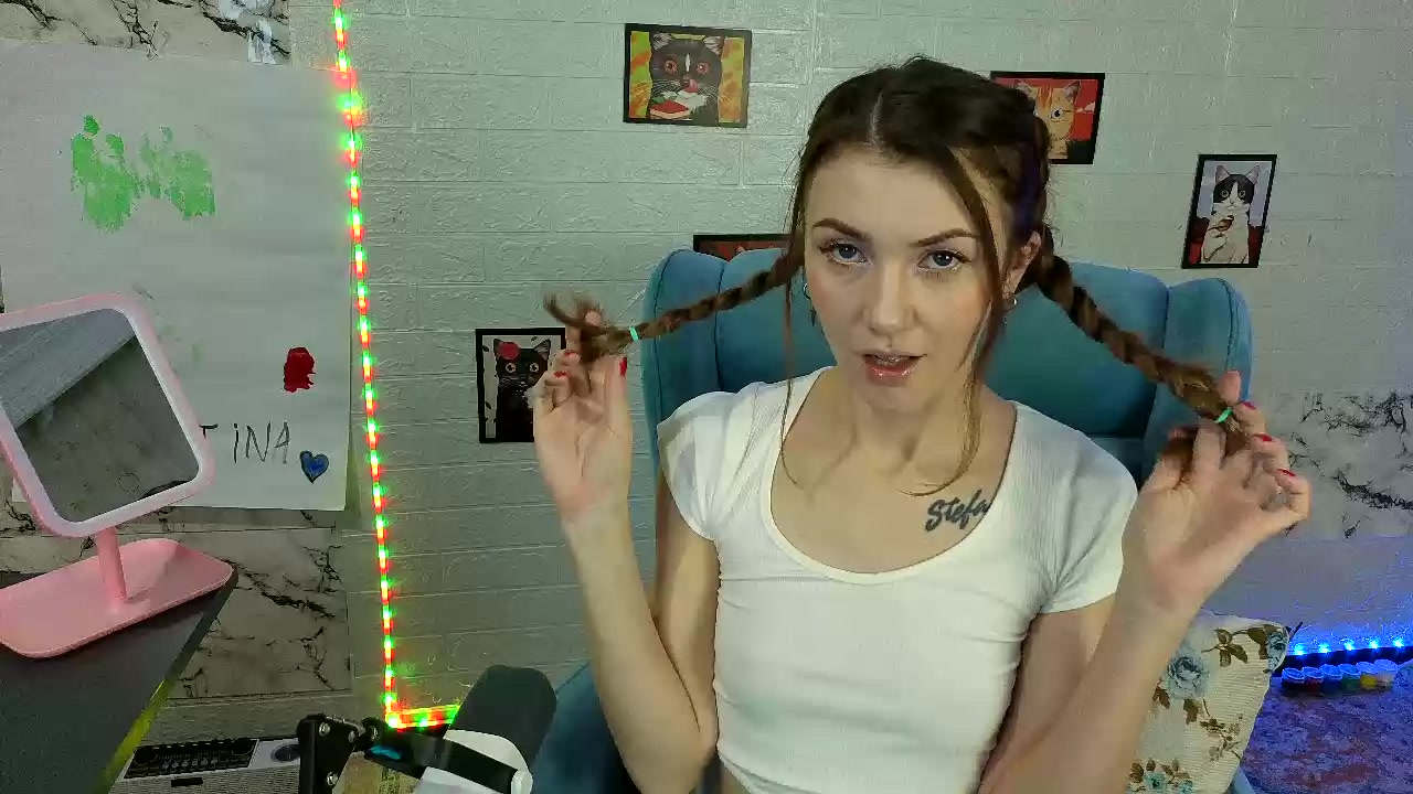 Model - Kristina cum