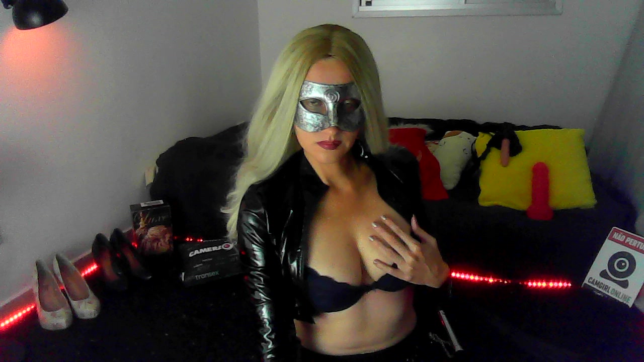 Model - LaraFantasy boobs