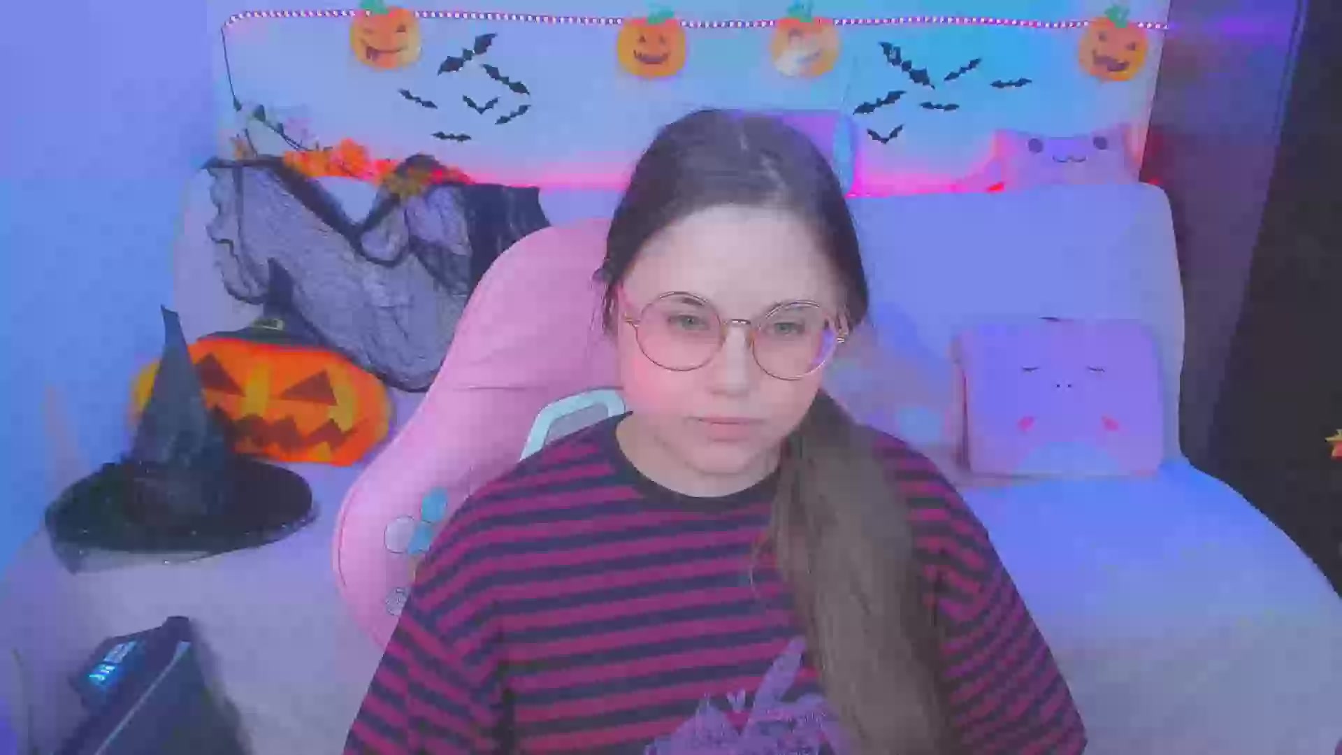 Model - your loli teen